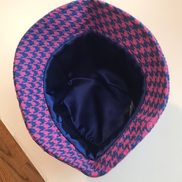 hat - Picture 3 of 6